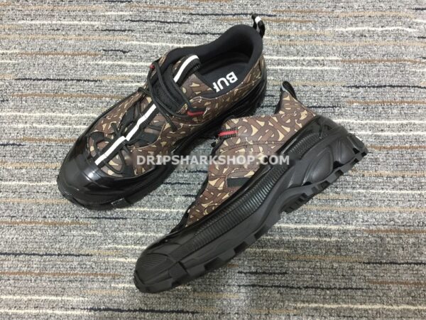 619b3495 Zapatillas BURBERRY Arthur