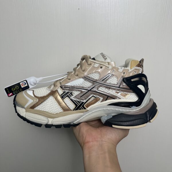 6542e8fd BALENCIAGA - Beige