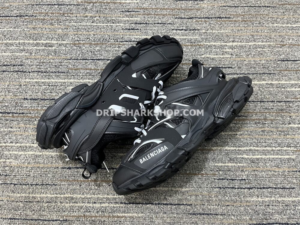 BALENCIAGA Track