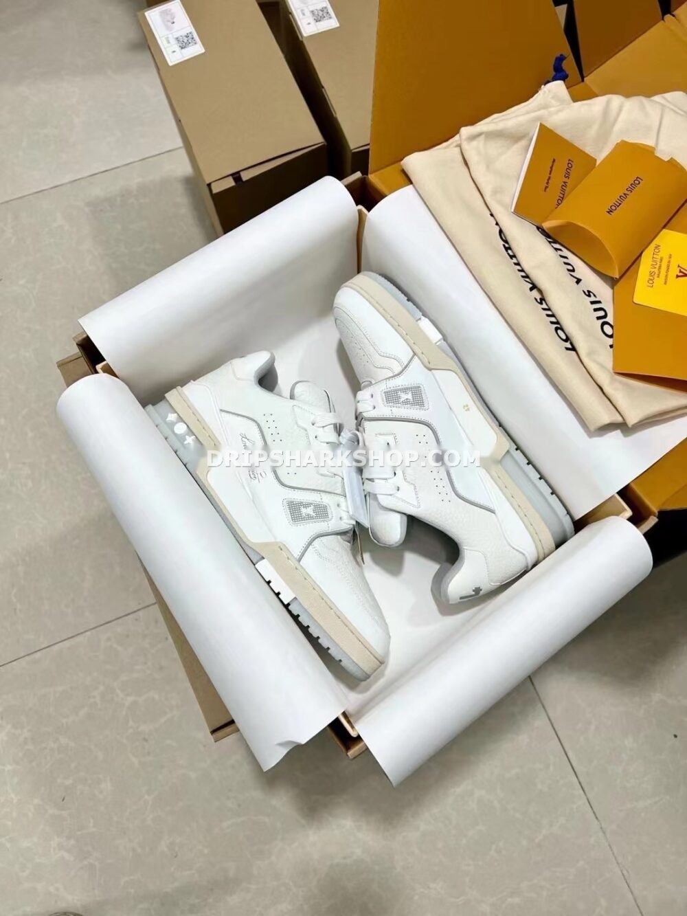 6cb77652 Sneaker LV Trainer 2025