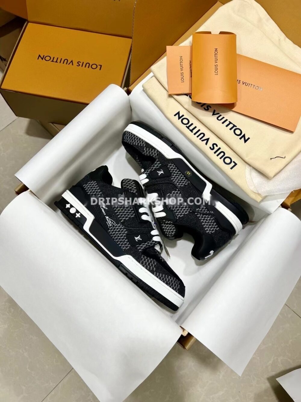 6fd86034 Sneaker LV Trainer 2025