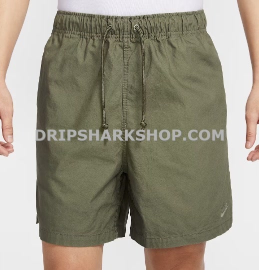 72d748b9 NK TECH SHORTS - Verde