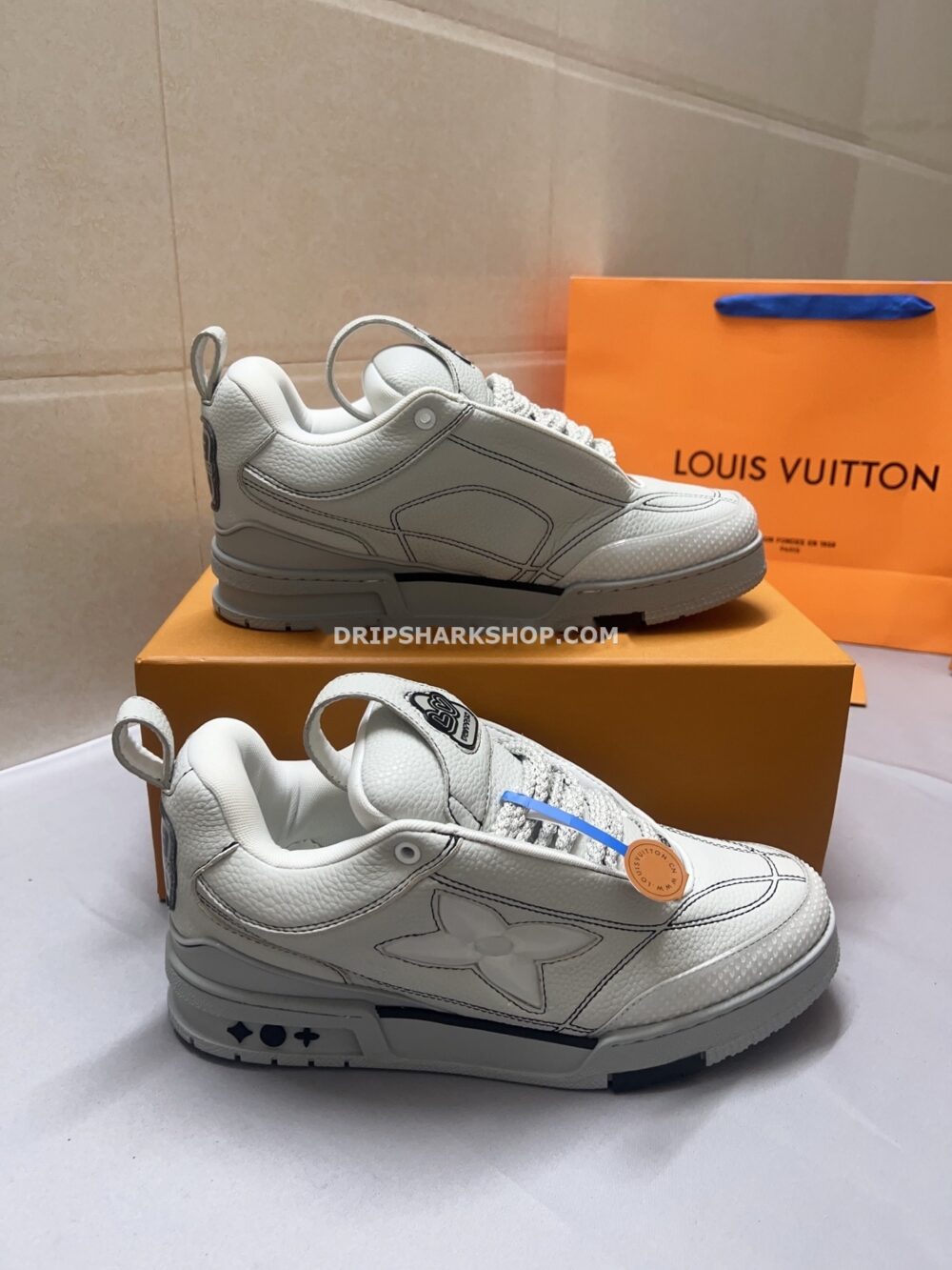 75ac0d12 Sneaker LV Trainer 2025