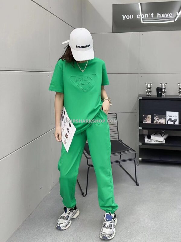 7b03f69d Chandal Prada - Verde