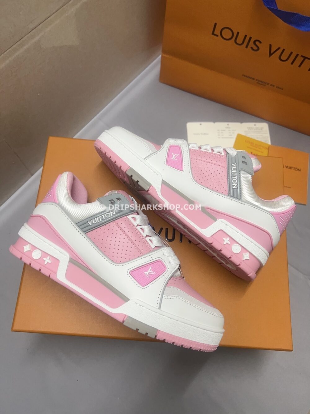 7d42e6b9 Sneaker LV Trainer 2025