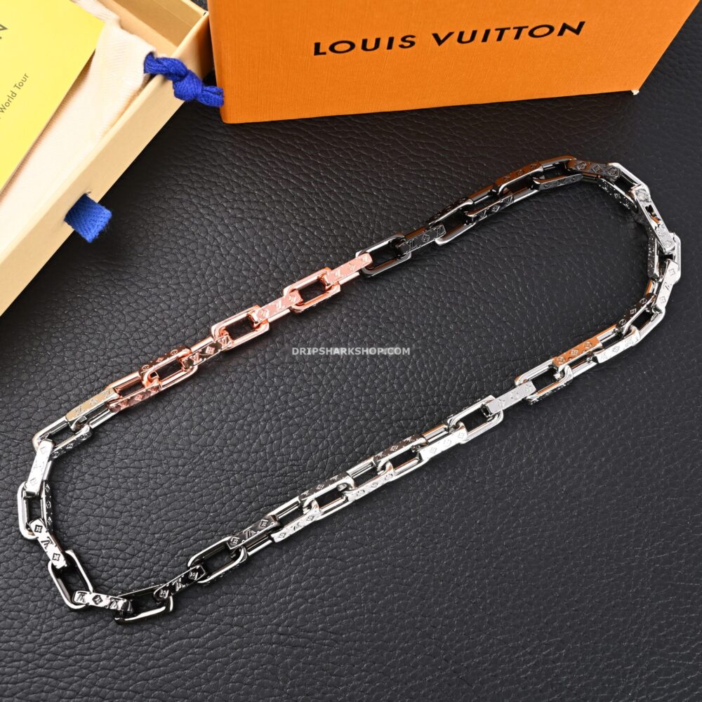 Necklace LOUIS VUITTON