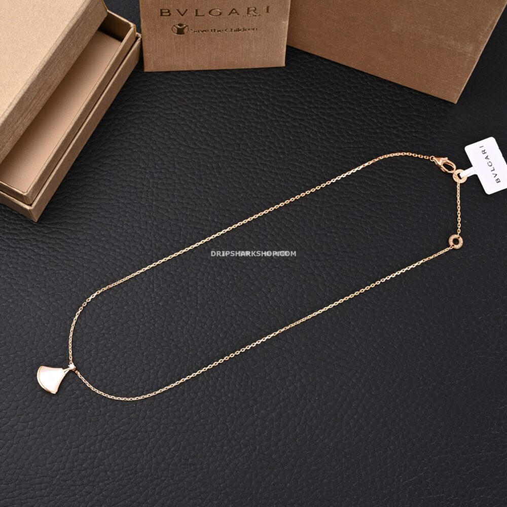 Necklace BVLGARI