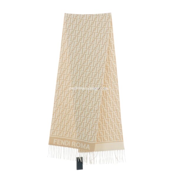8a65750a Bufanda FENDI