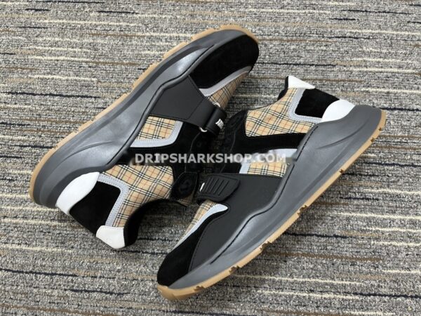 8ed23b2e Zapatillas BURBERRY Vintage