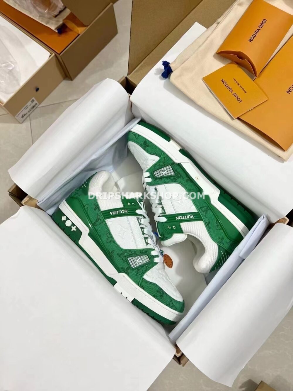 8fb58c0a Sneaker LV Trainer 2025