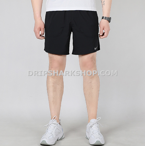 NK TECH SHORTS - Negro