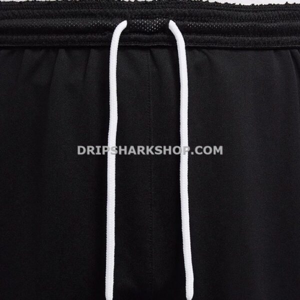 NK TECH SHORTS - Negro