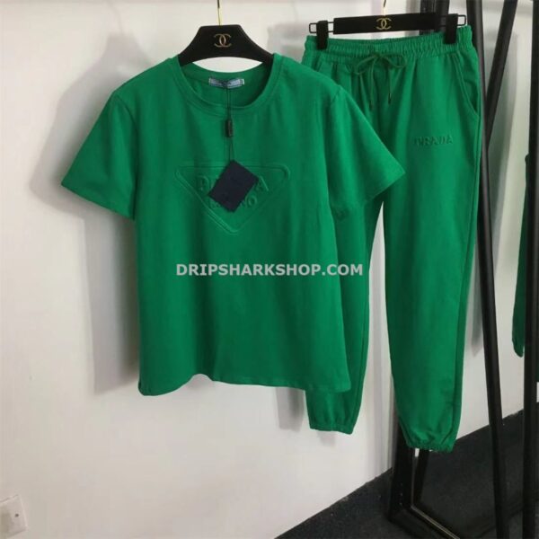 a14371f6 Chandal Prada - Verde