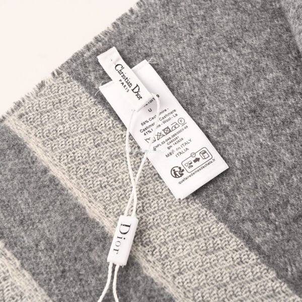 a1608ee1-scaled-1 Bufanda DIOR