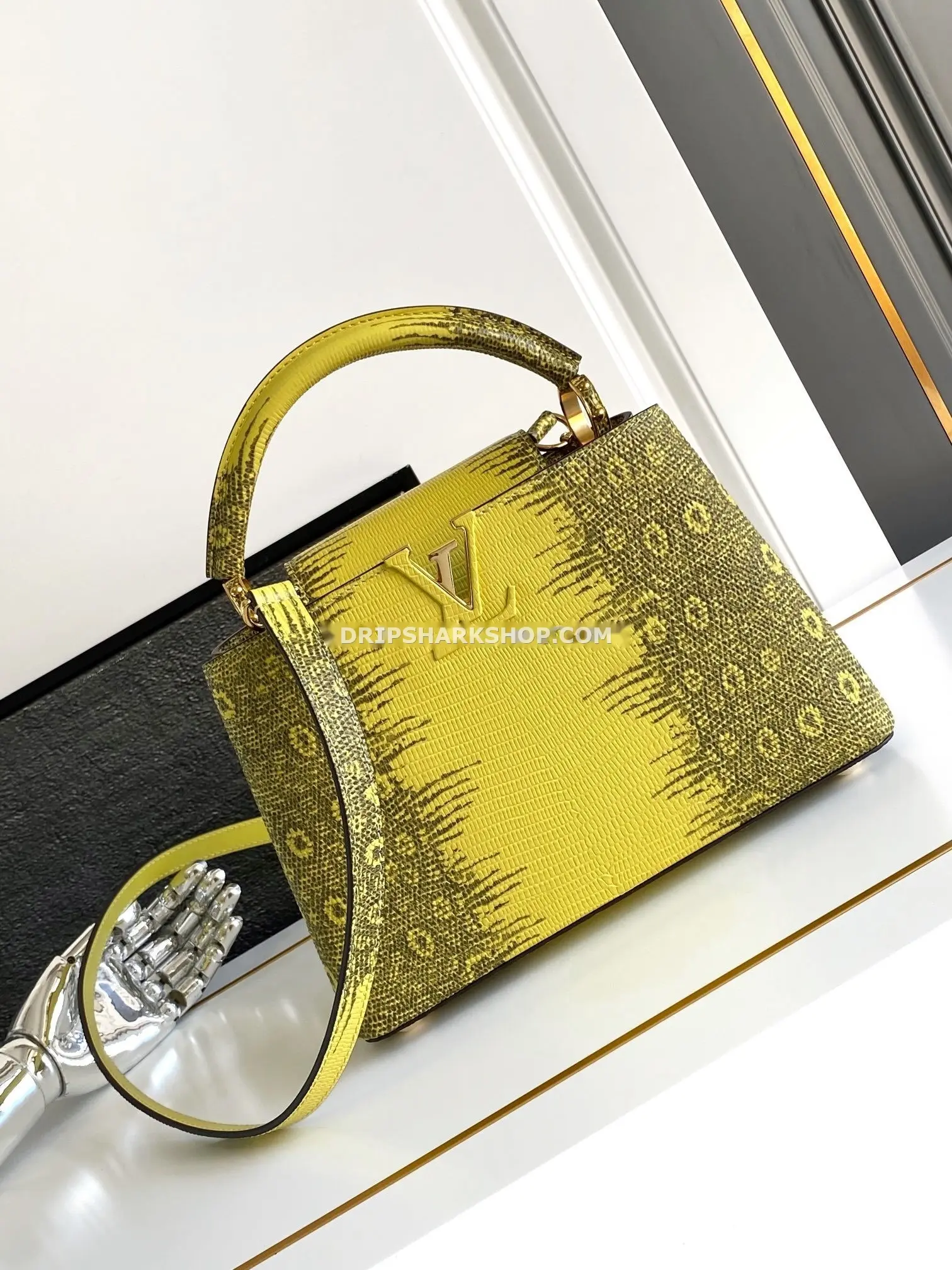LOUIS VUITTON Bolso