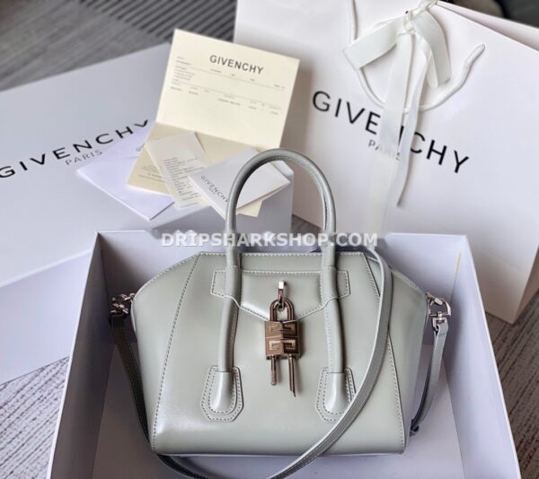 a4d1384e GIVENCHY Bolso