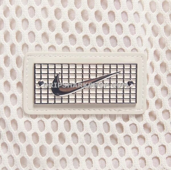 NK TECH SHORTS - Beige