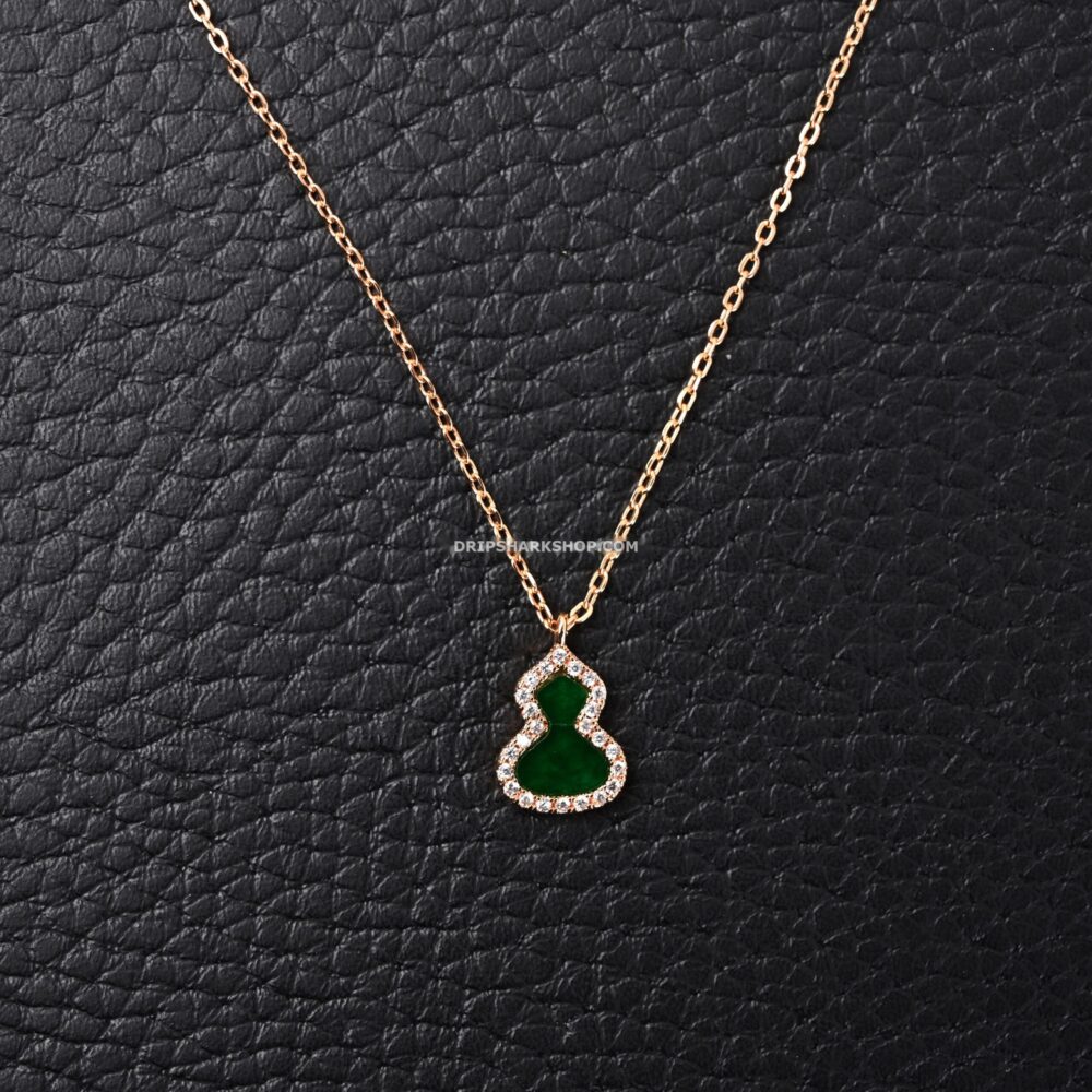 Necklace QEELIN