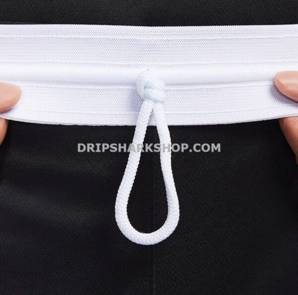 NK TECH SHORTS - Negro