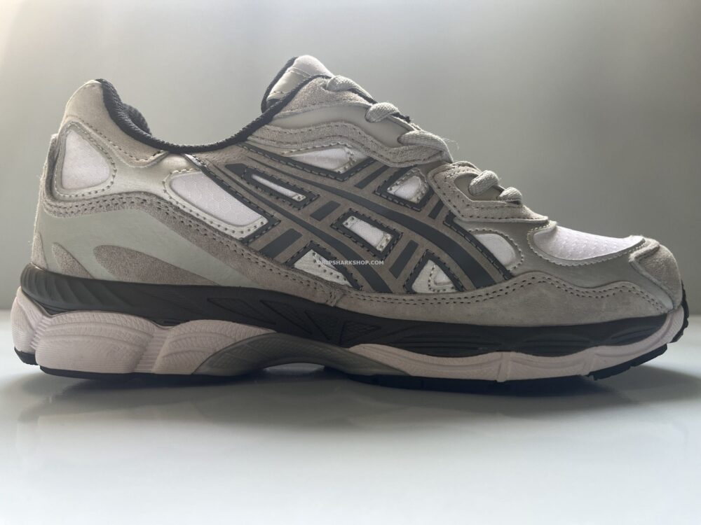 Asics NYC Waterproof - Beige