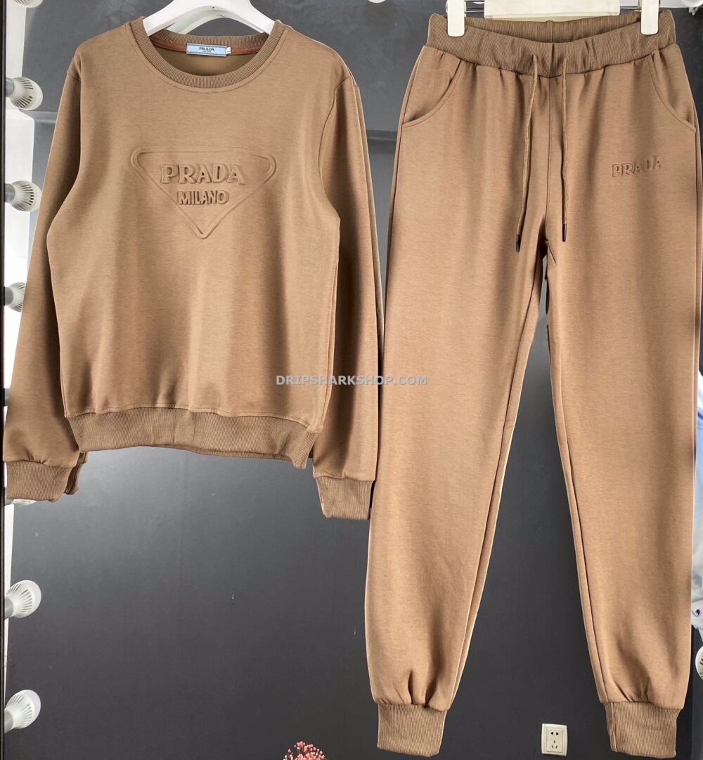Chandal Prada - Marrón