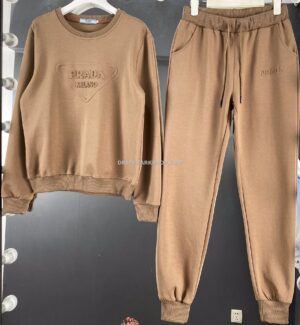 Chandal Prada - Marrón