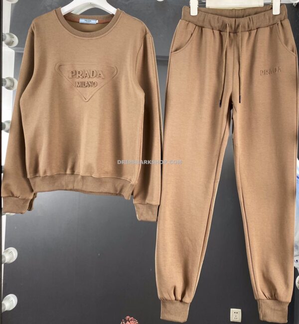 Chandal Prada - Marrón