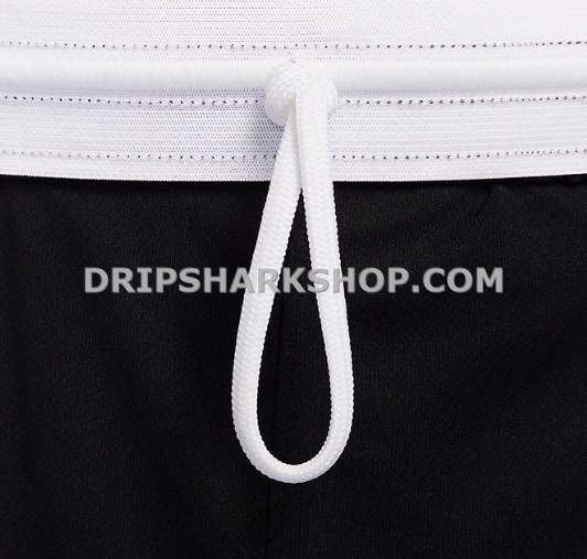 NK TECH SHORTS - Negro