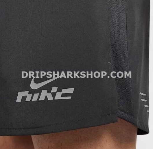 NK TECH SHORTS - Negro