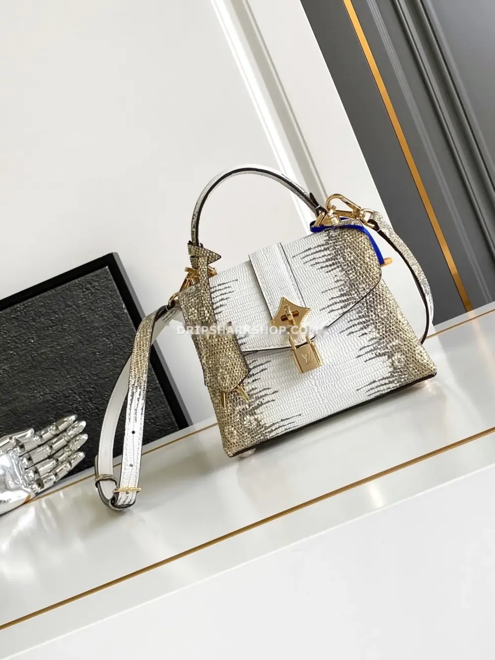 LOUIS VUITTON Bolso
