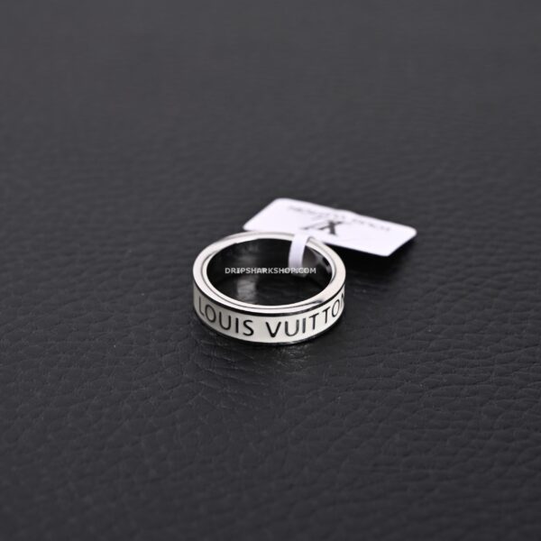 c1859790-scaled-1 Ring LOUIS VUITTON