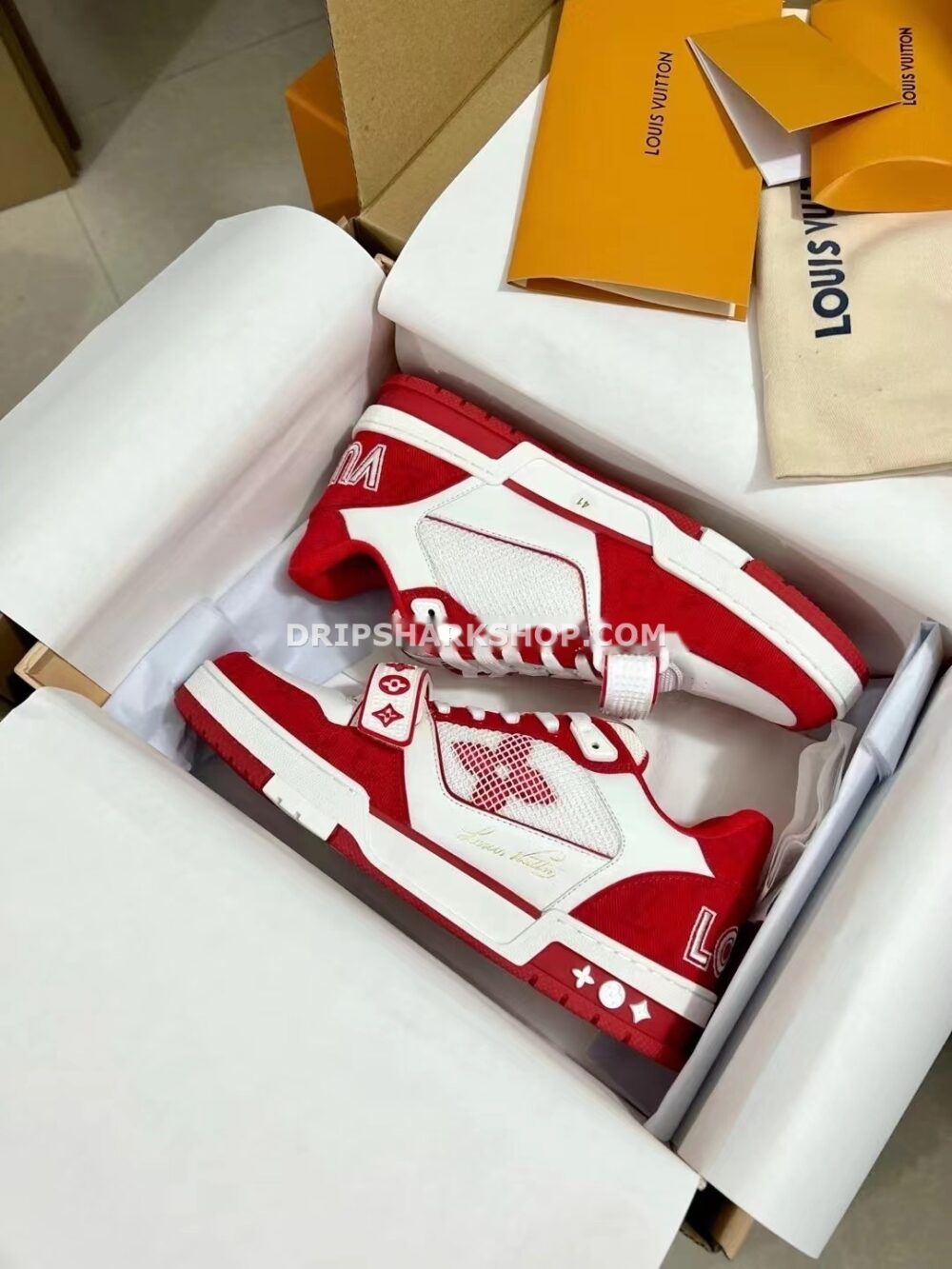 ced15f81 Sneaker LV Trainer 2025