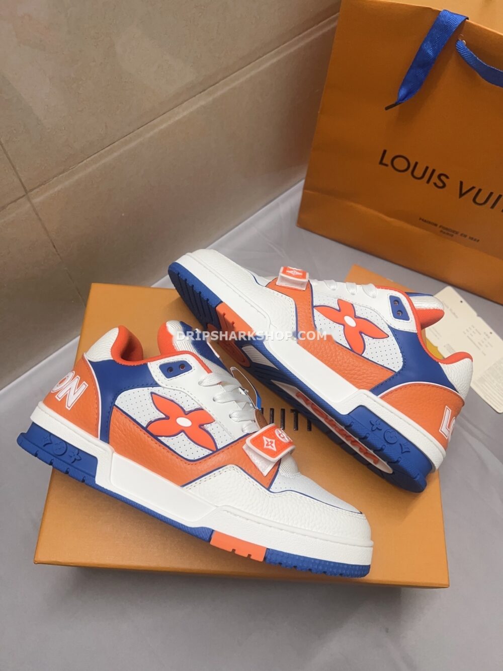 cfd584a2 Sneaker LV Trainer 2025