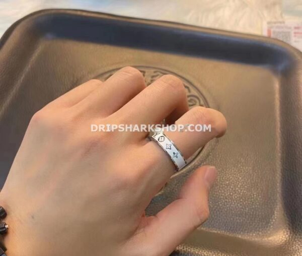 d6a894de Ring LOUIS VUITTON