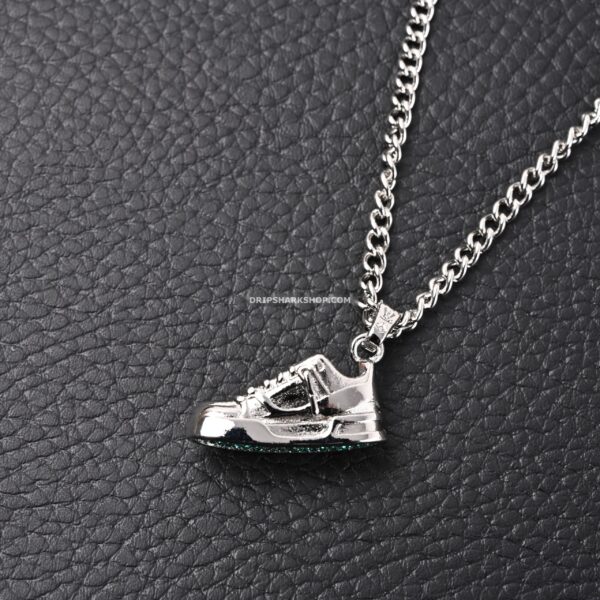 Necklace LOUIS VUITTON