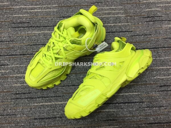 dc60b729 Balenciaga Triple S