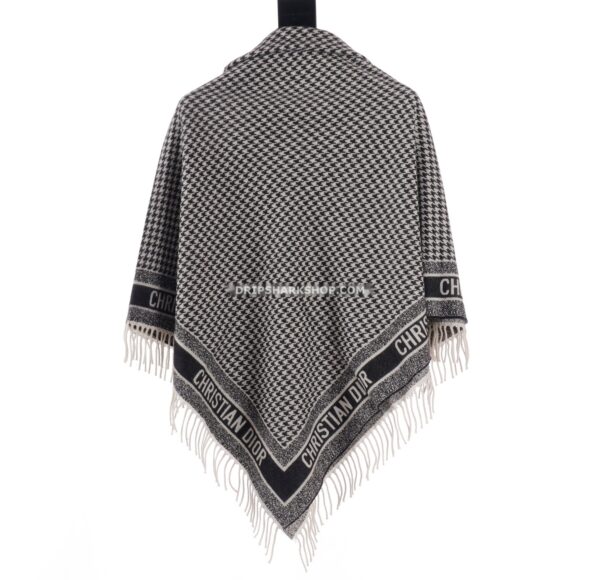 dee67fe7 Bufanda DIOR