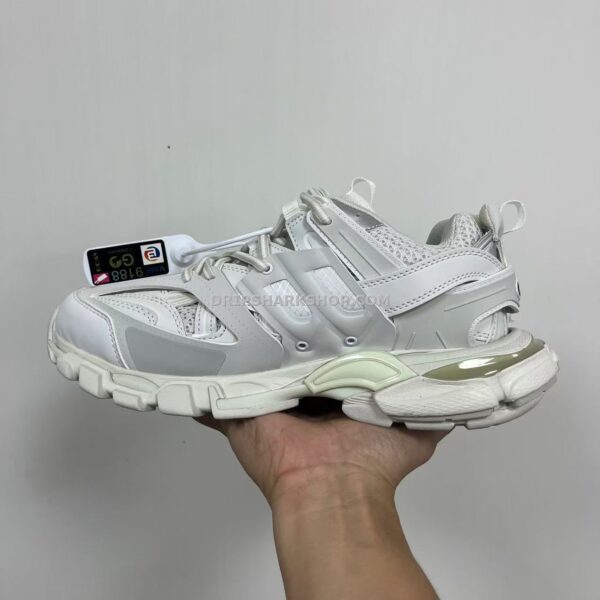 dfcd0a6c BALENCIAGA - Beige