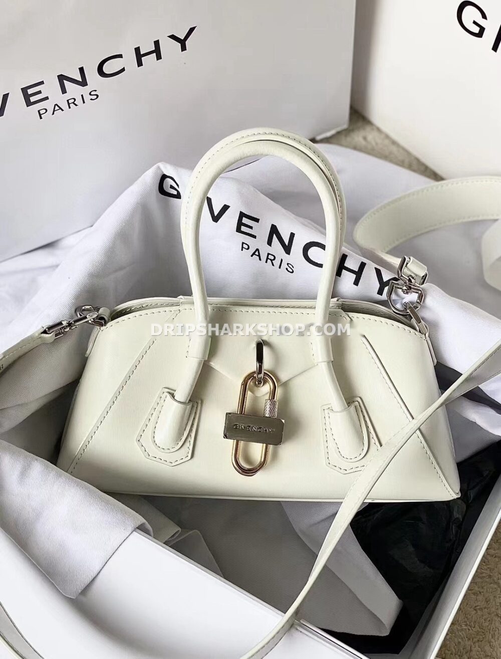 GIVENCHY Bolso