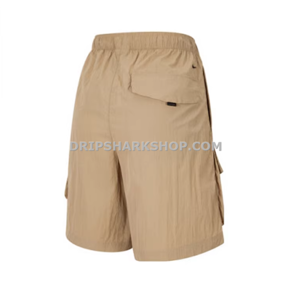 NK TECH SHORTS - Marrón