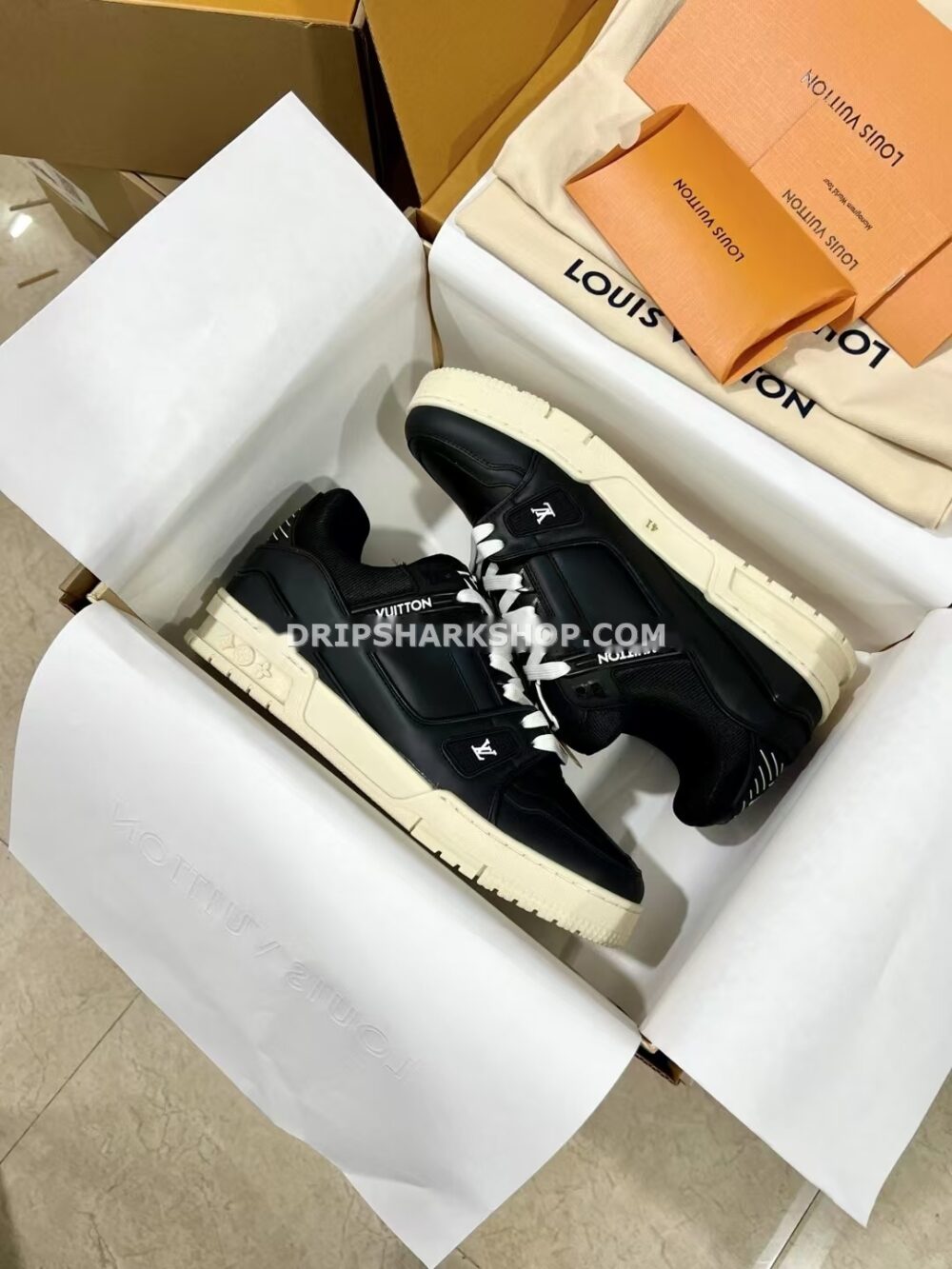 e95339aa Sneaker LV Trainer 2025