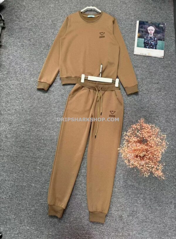 Chandal Prada - Marrón