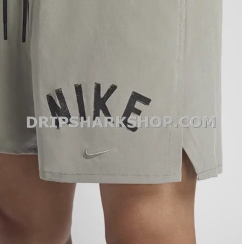 NK TECH SHORTS - Gris