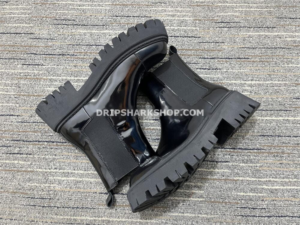 f1b83424 Botas BALENCIAGA