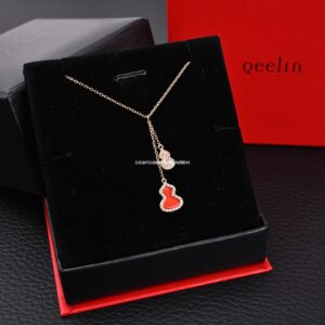 Necklace QEELIN