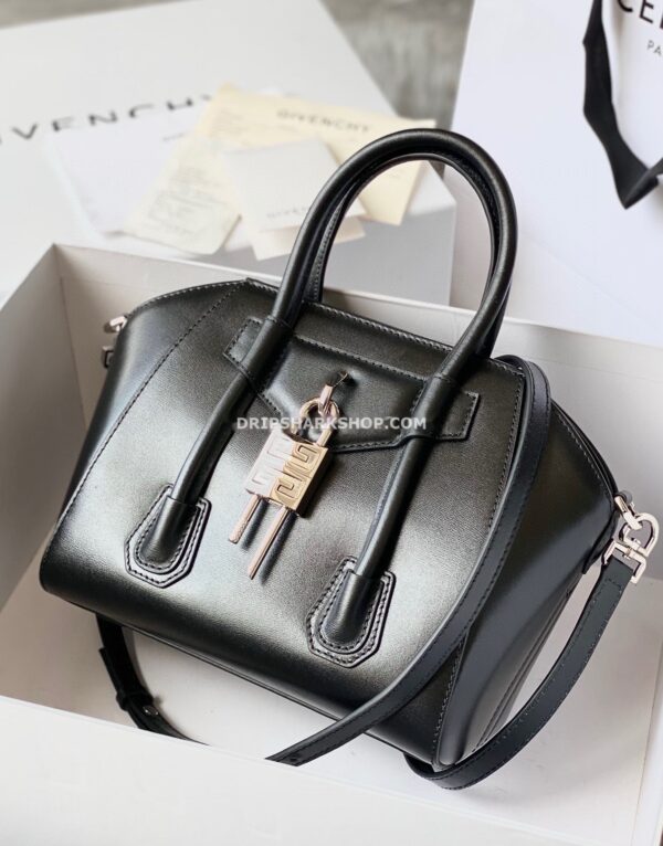 f5a252bc GIVENCHY Bolso