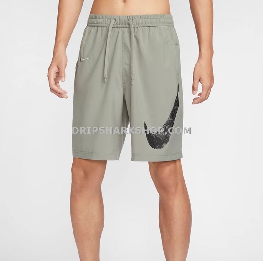 f6330b06 NK TECH SHORTS - Gris