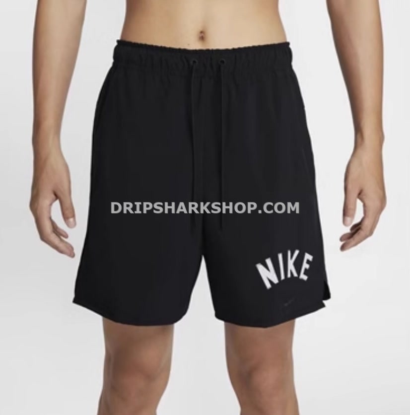 NK TECH SHORTS - Negro