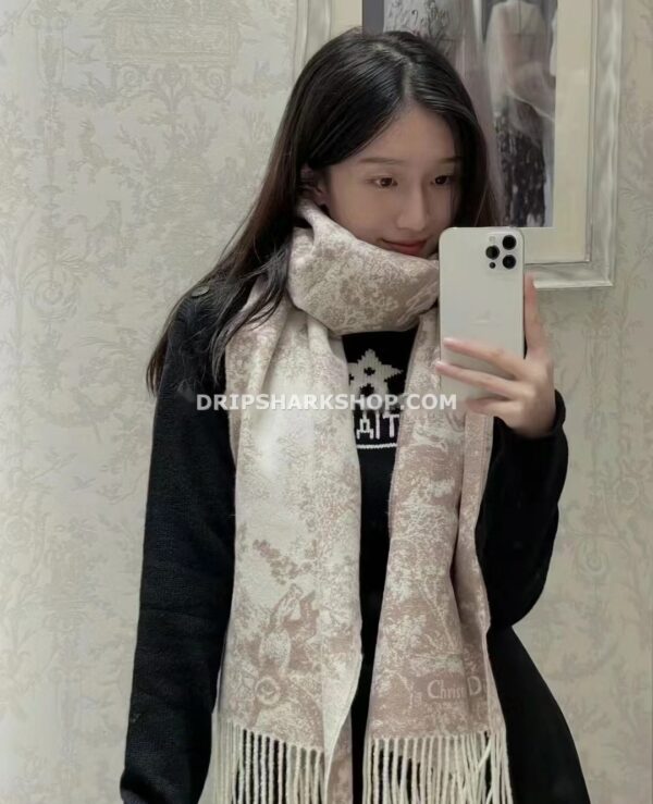 fc19e6cb Bufanda DIOR