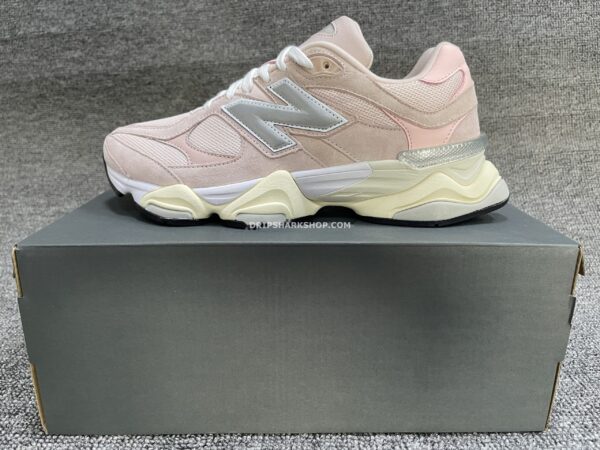 Zapatillas New Balance 9060 Crystal Pink